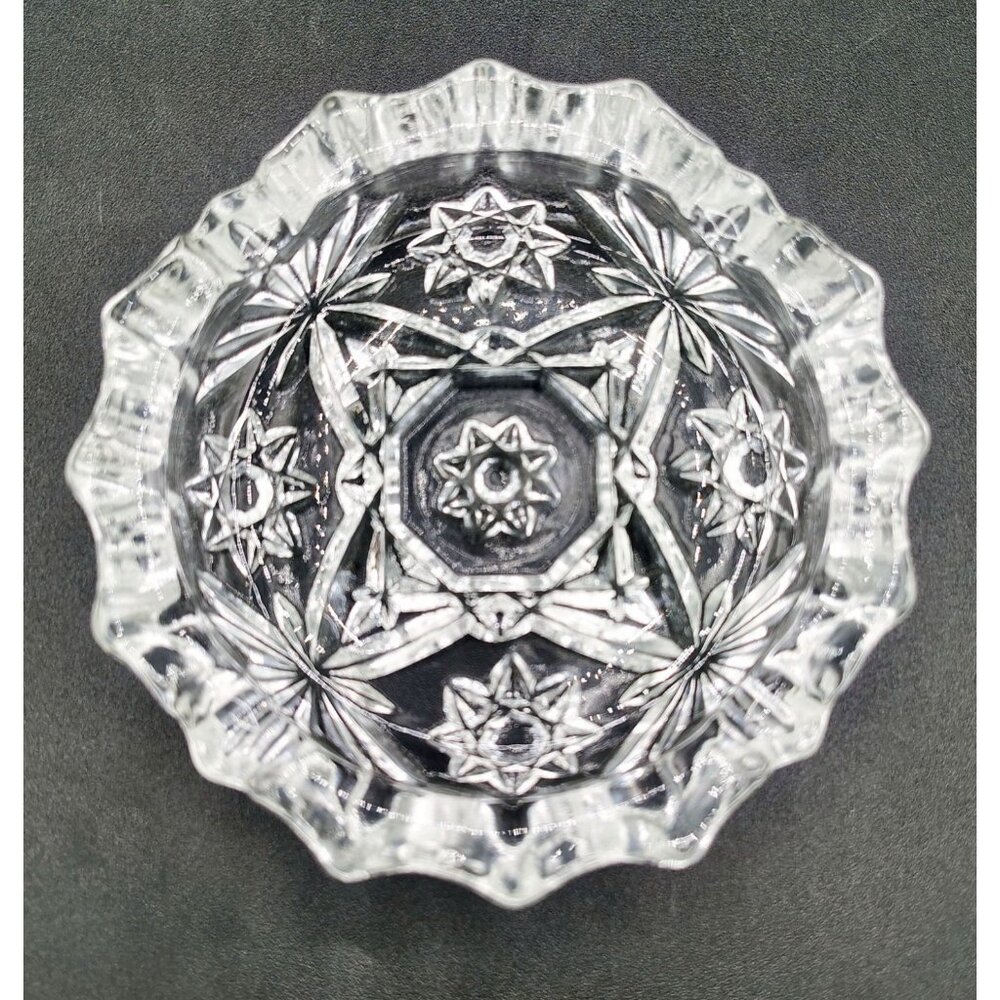 Vintage Ashtray Starburst Pattern Pressed Glass Mid Century Heavy Clear Barware